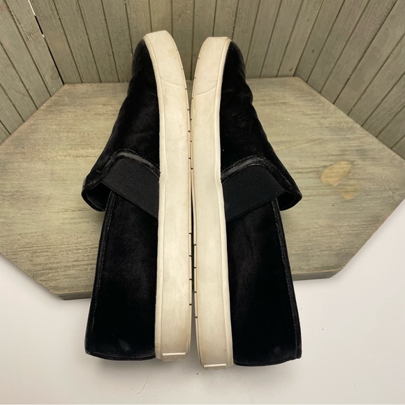 Mens VINCE Grey Velvet Slip On Sneakers 9 - Picture 5 of 9